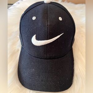 Black and White Nike cap, one size